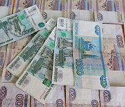 Госслужащие региона перечислят зарплату за день на помощь бойцам СВО