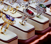 Сибирячку осудят за контрабанду полудрагоценных камней на 2,5 миллиона