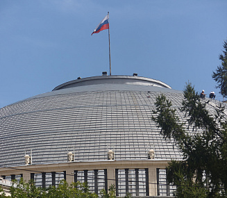 Ремонт купола новосибирского оперного театра вышел на новый этап