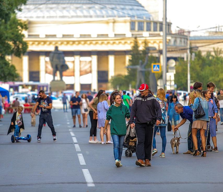 «Трудный путь, но необходимый городу» — эксперт о пешеходной улице Ленина