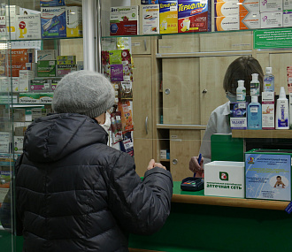 Аптеки Новосибирска начали сверку социальных карт у населения