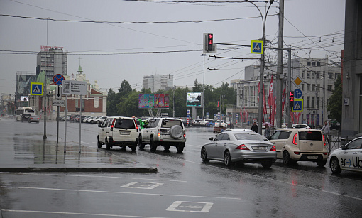В ноябре ограничат работу платной парковки на Красном проспекте