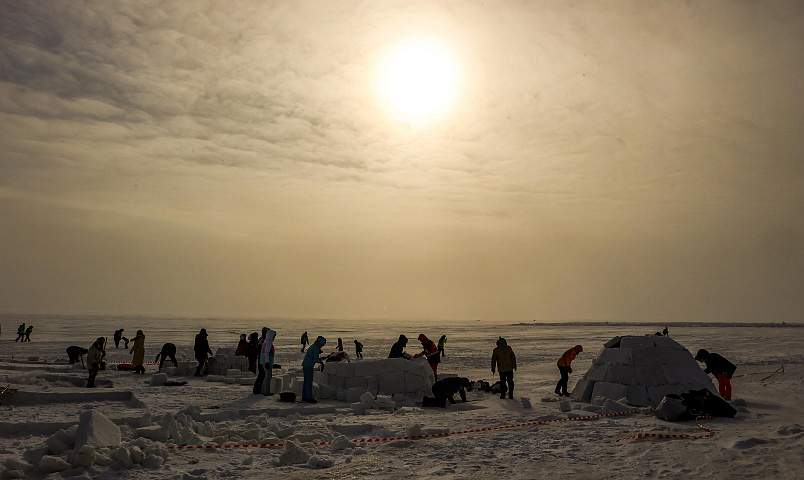 «Иглу-2024»: как строят город эскимосов в 25-градусный мороз