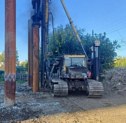 Гаражи сносят для стройки пешеходного моста через Транссиб в Новосибирске