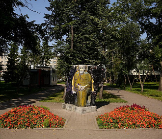Каменные арт-объекты из Первомайского сквера станут экспонатами музеона