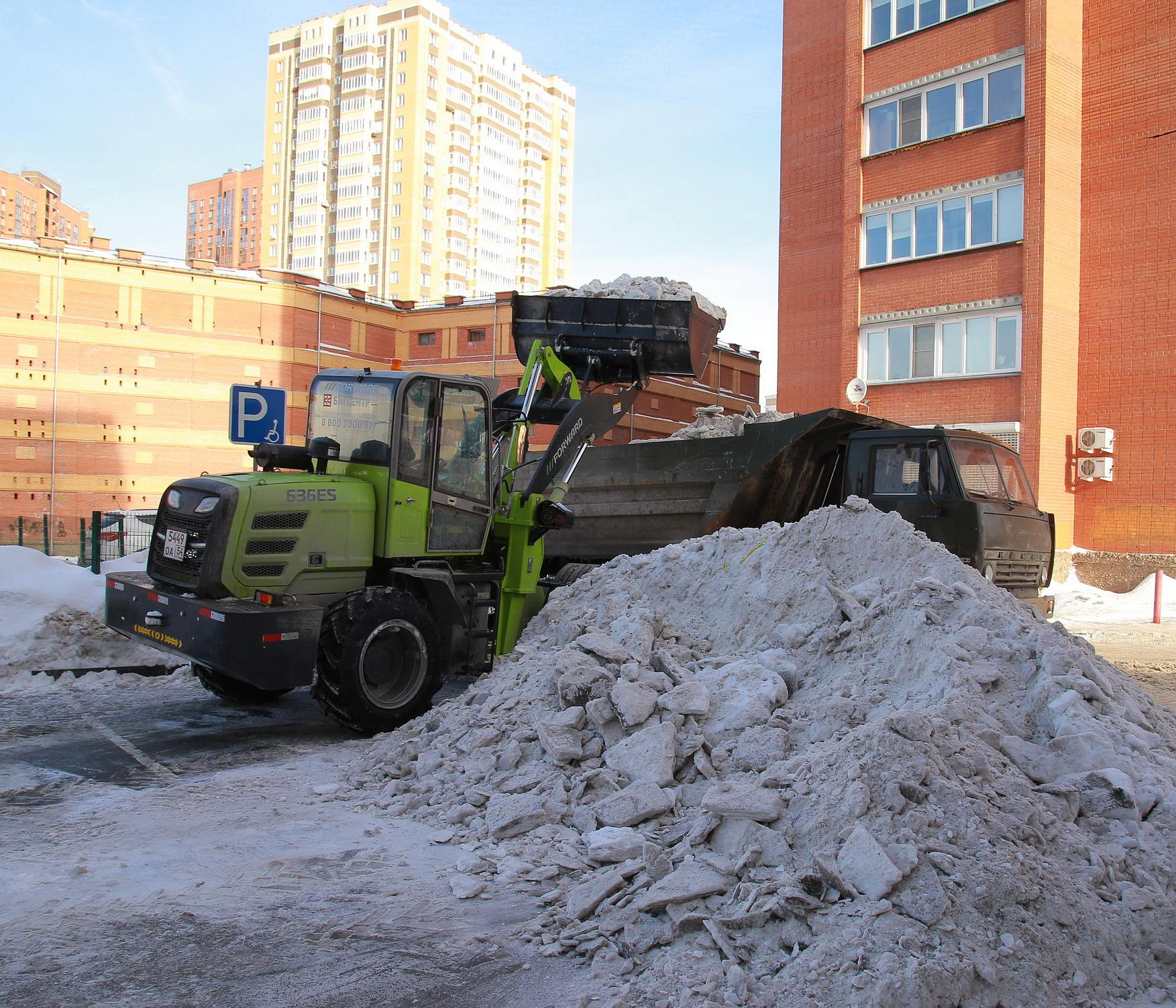 Где будут убирать снег 16 марта в Новосибирске — список улиц