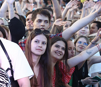 Артисты и спецтехника покажут мюзикл в День города на Красном проспекте