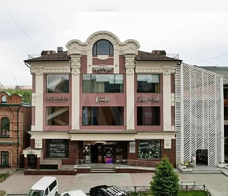 За 400 миллионов продают особняк с барами и кафе в центре Новосибирска