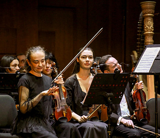 Николай Луганский сыграл гигантскую симфонию Брамса в Новосибирске