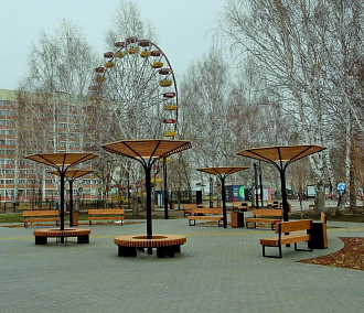В Затулинском дисперсном парке монтируют павильон для катка