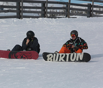 В Новосибирске стартовал горнолыжный сезон — где уже можно кататься