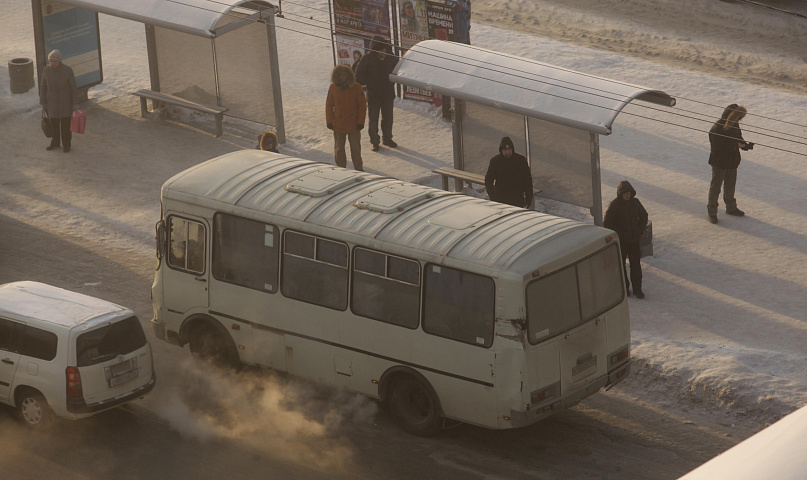 Детей не повезли в школы из-за морозов в Новосибирской области