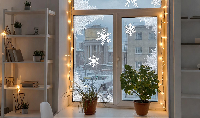 Ящик мандаринов подарят «Новосибирские новости» за лучшее новогоднее окно