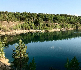Скалы, озёра и водопады: топ мест для отдыха под Новосибирском