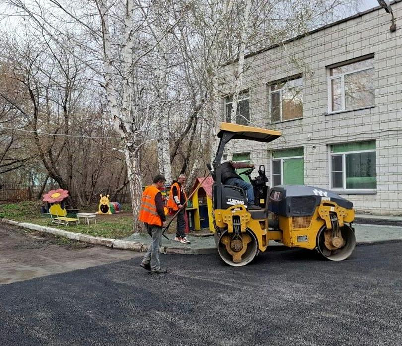 В Новосибирске к 9 мая благоустроят ещё 126 участков после ремонта сетей