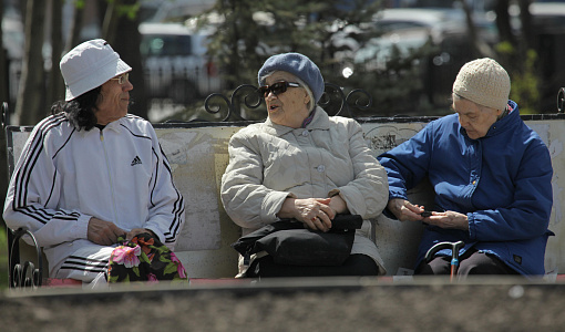 Новосибирцы рассказали, ради чего готовы работать на пенсии