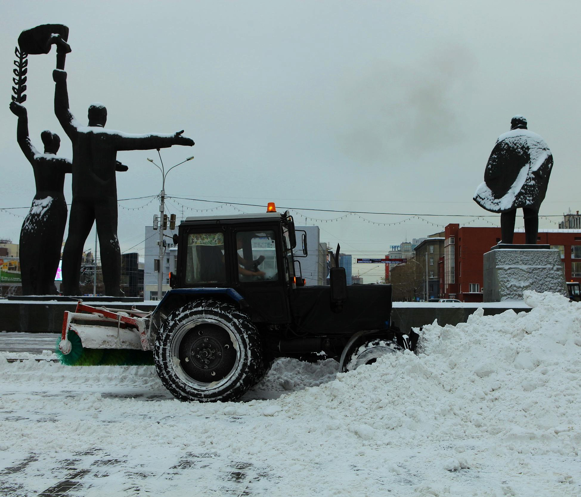 Где будут убирать снег 10 марта в Новосибирске — список улиц