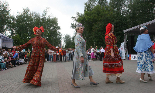 Фолк-фестиваль и модное дефиле: как отметят День города в районах