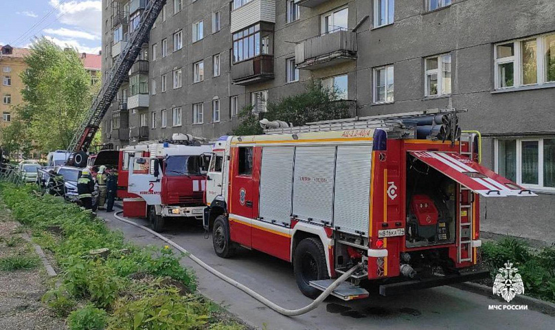 Сгорела кухня в однушке на Шамшурина: внутри никого не было