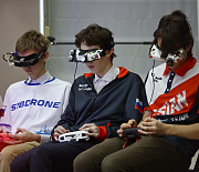 Чемпионов России в гонках дронов поздравил мэр Кудрявцев