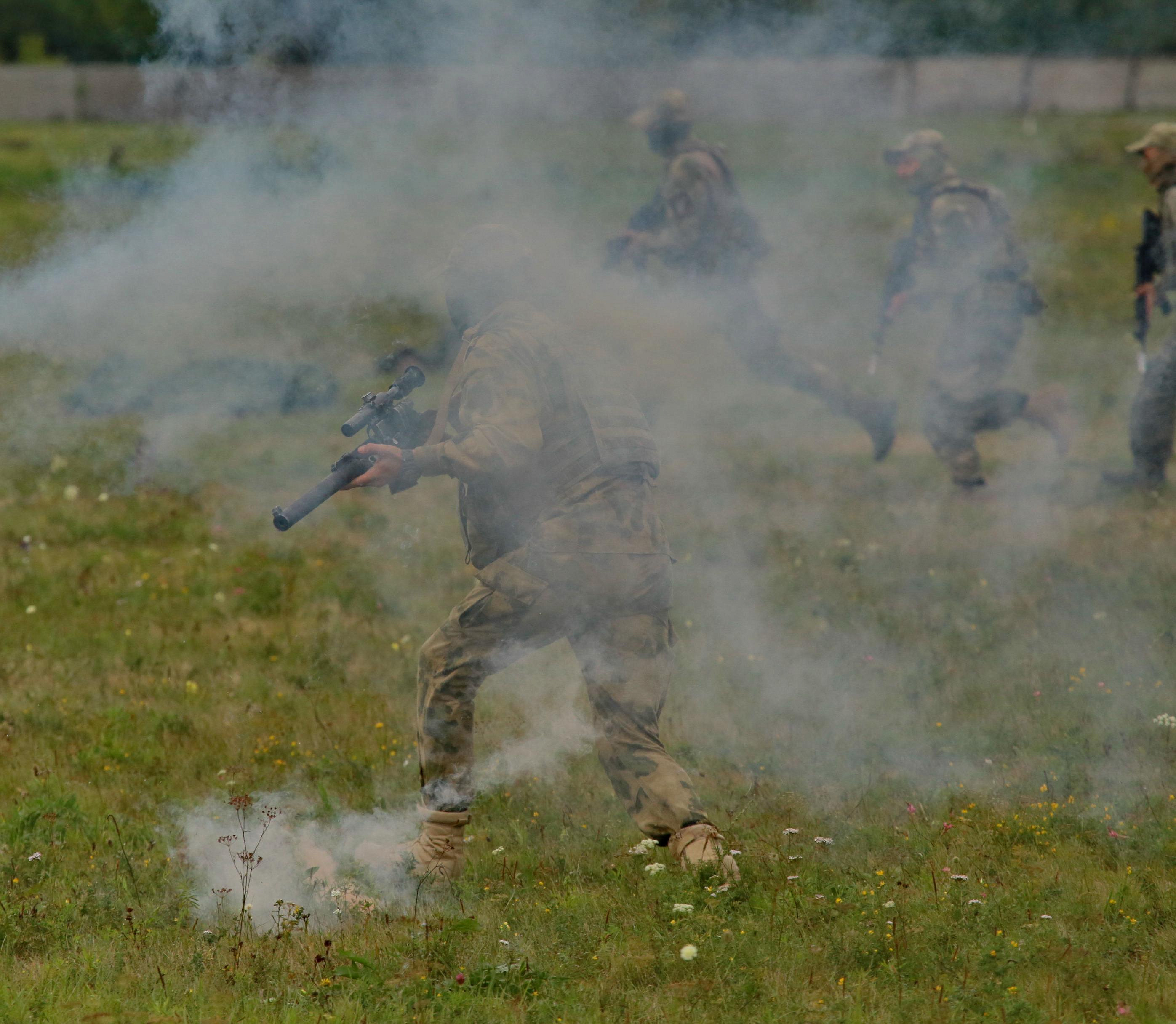 Новосибирцы ежедневно получают награды за успехи в спецоперации