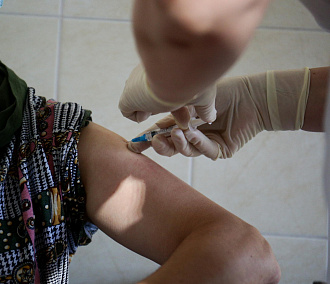 Как в новосибирских аптеках делают прививки от коронавируса