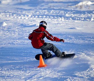 До 50 метров нарастили склон новосибирской школы сноуборда на Горской