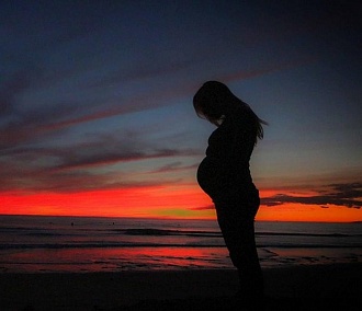 Женщины знают о рисках ЭКО, но маниакально идут к материнству — репродуктолог