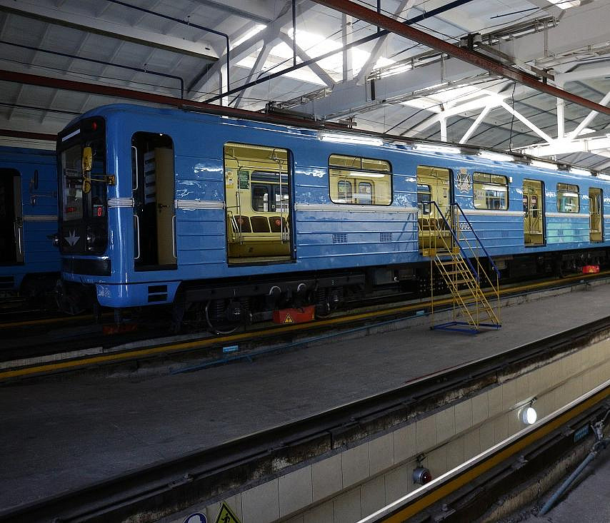 Новосибирское метро получит деньги на покупку шести пятивагонных составов