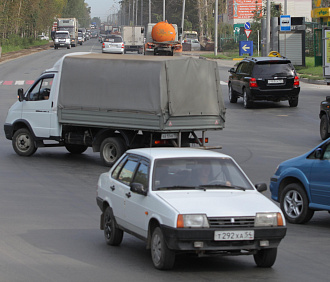Дополнительные запреты для грузовиков введут в Новосибирске с 25 апреля