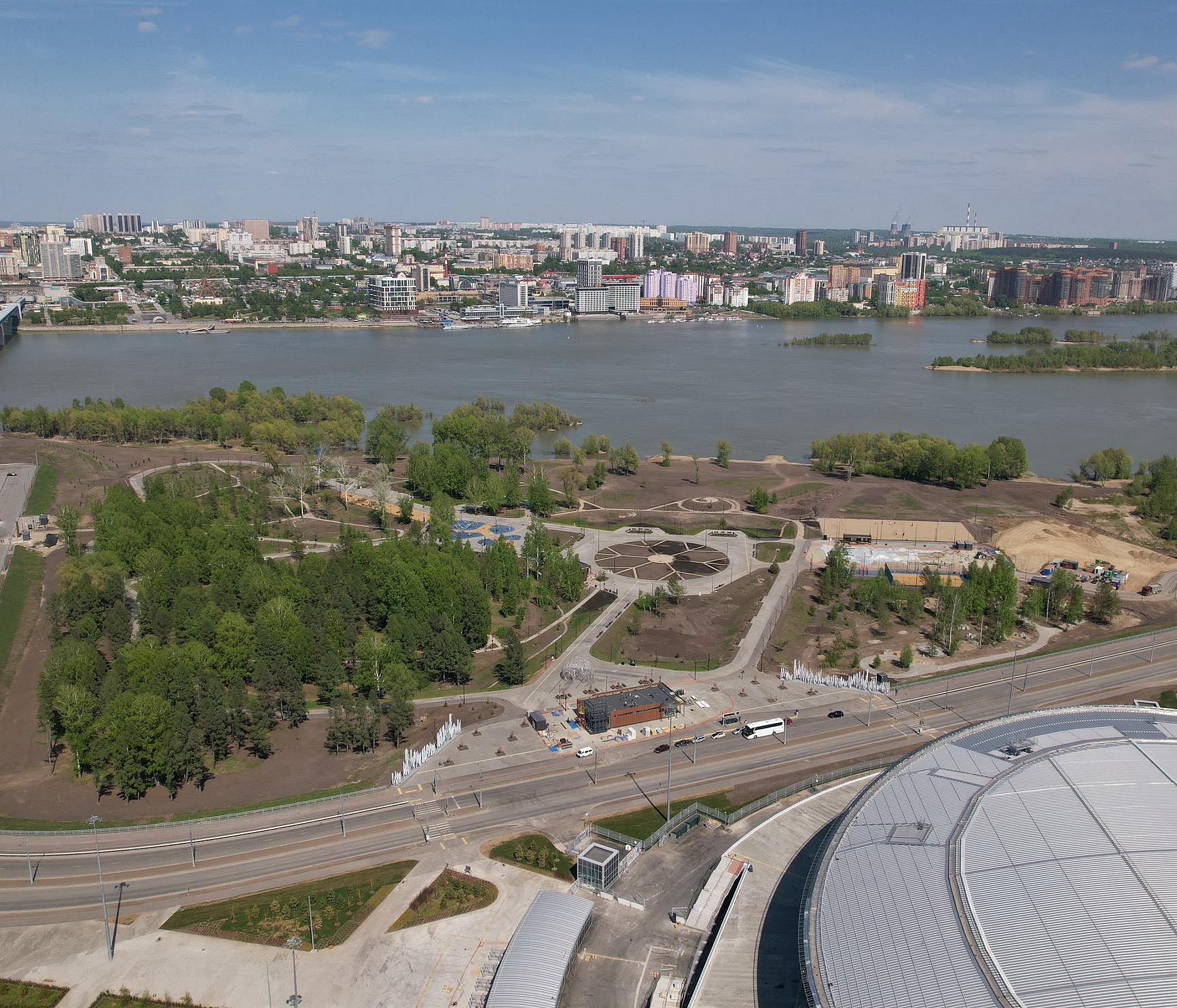 Новосибирская неделя: парк «Арена», новое кино и школы красоты