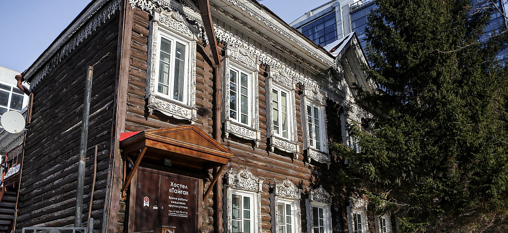 Кружевные наличники обновят у двухэтажного особняка в центре Новосибирска