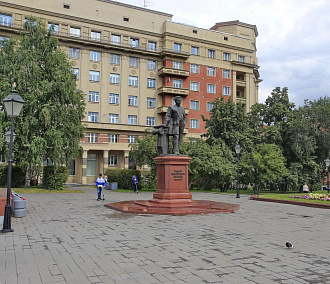 Горожане не хотят переименовывать площадь Свердлова: итоги голосования