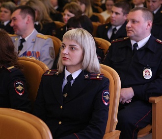 120 новосибирцев приняли присягу МВД перед Днём полиции