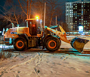Около 500 машин вышли на уборку улиц Новосибирска после снегопадов