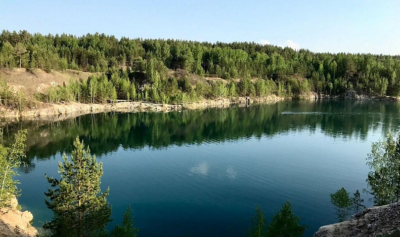Скалы, озёра и водопады: топ мест для отдыха под Новосибирском