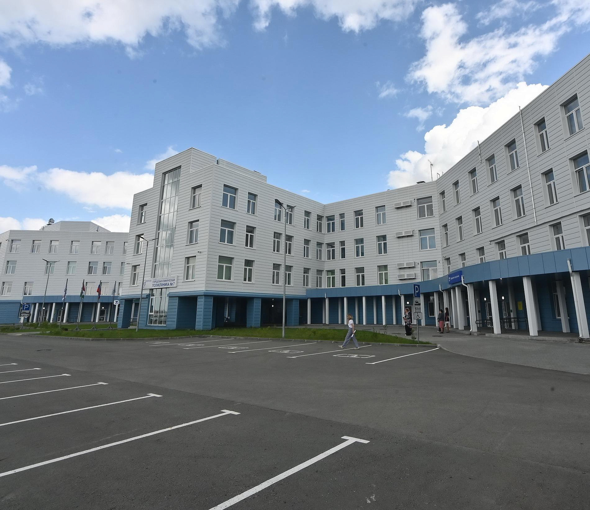 ГЧП-поликлинику открыли на Ключ-Камышенском: как она выглядит изнутри